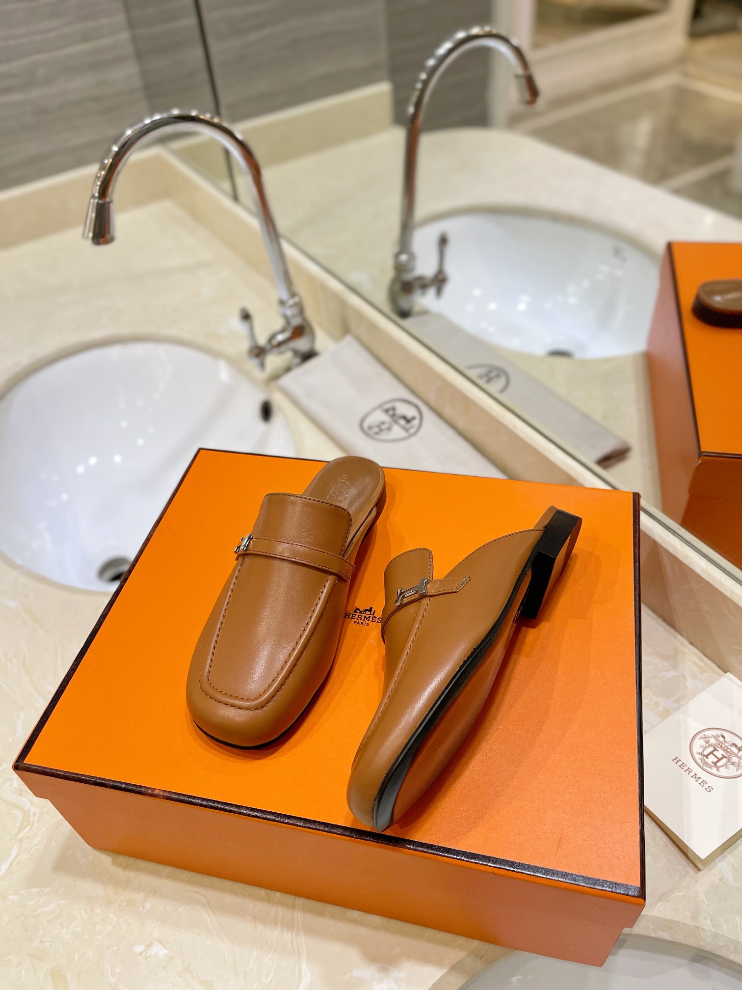 HERMES   0569