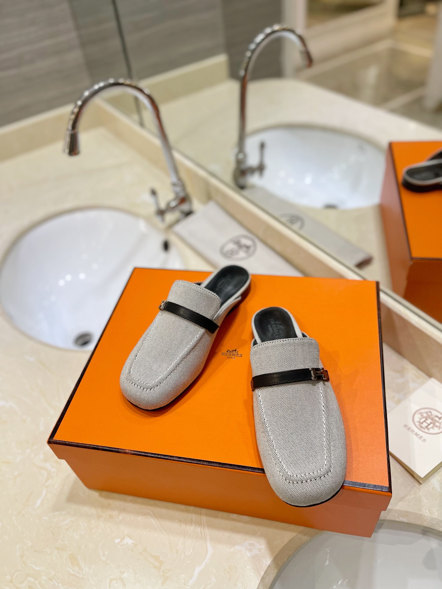 HERMES   0589