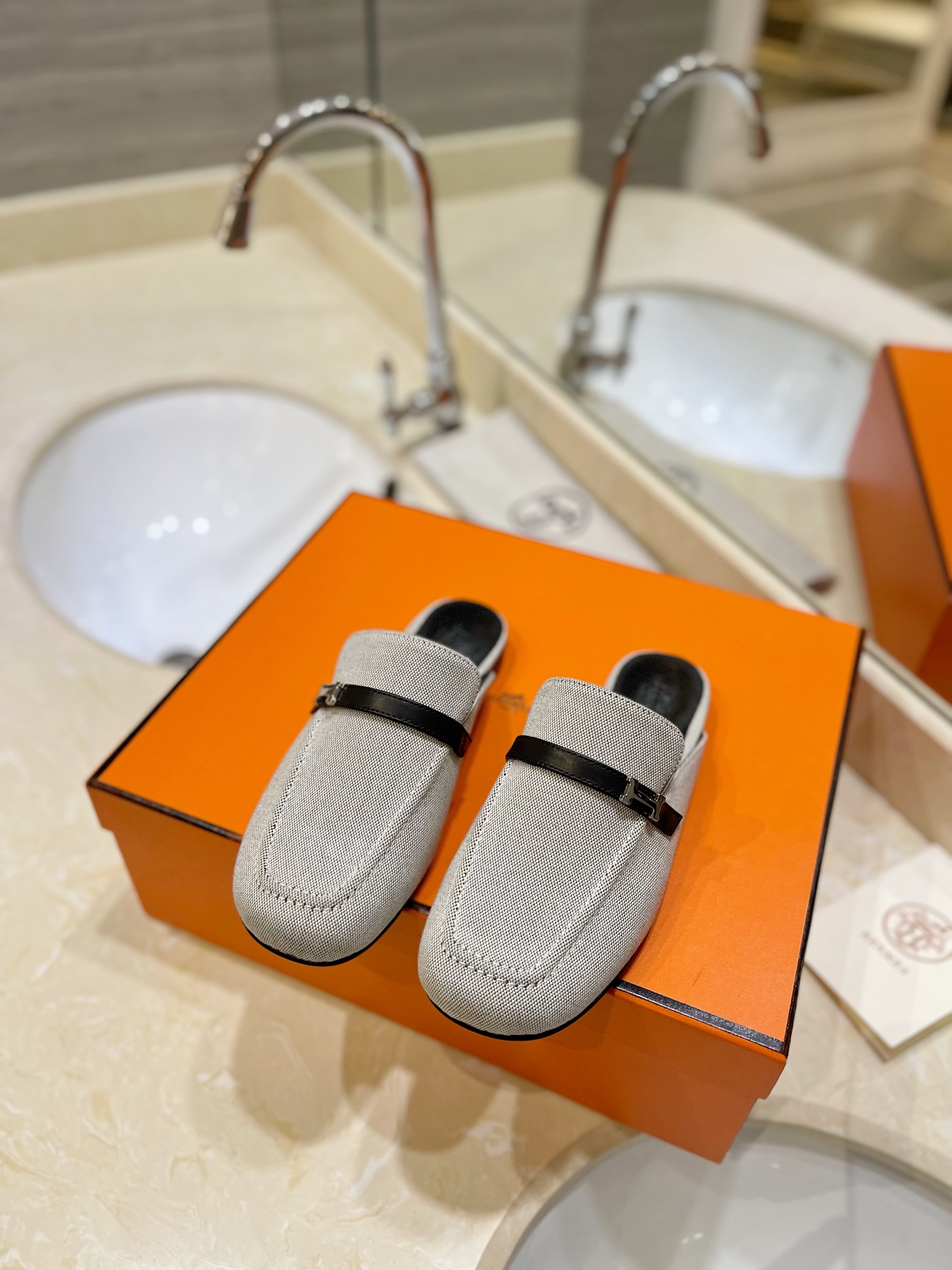HERMES   0589