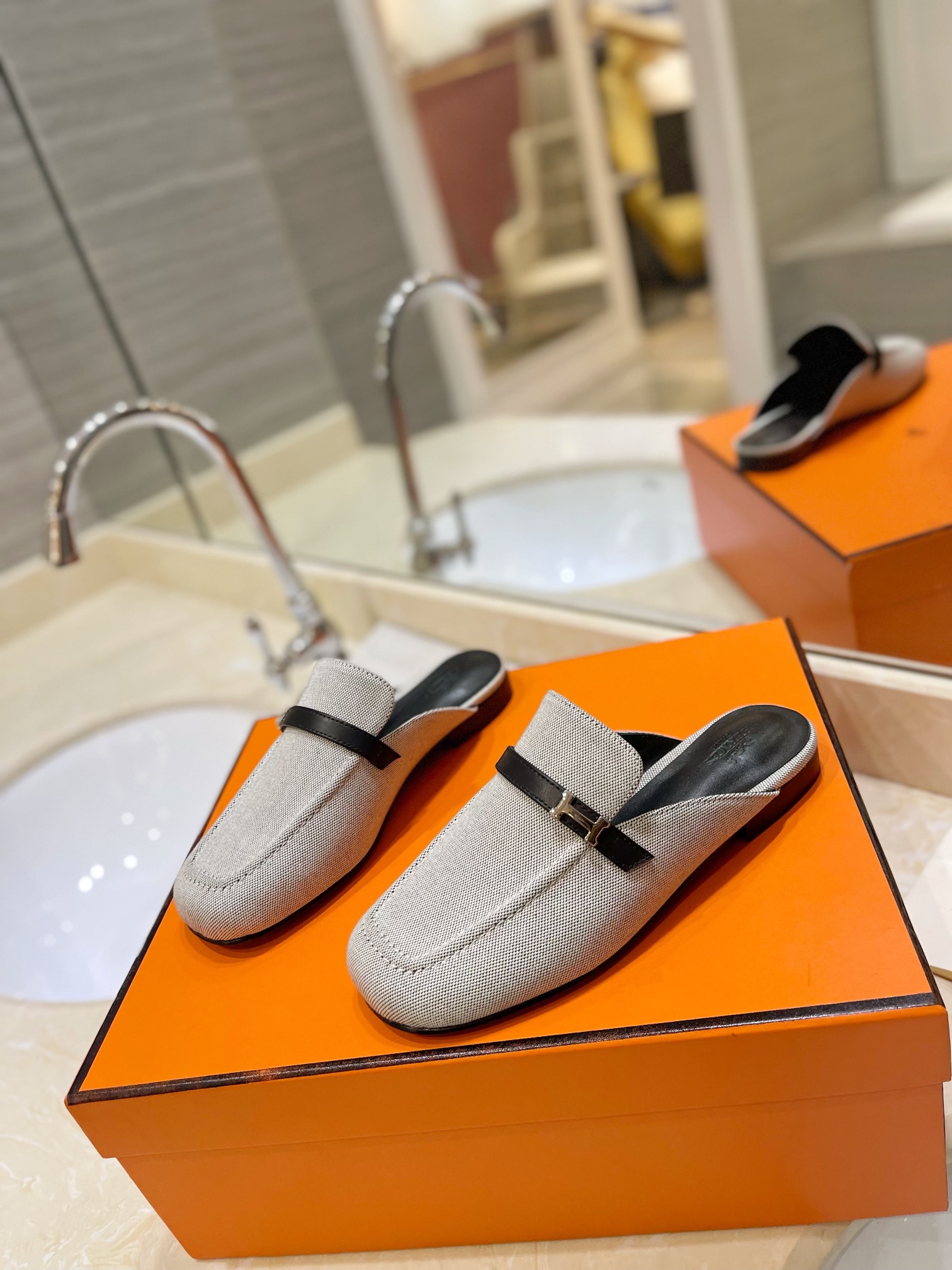 HERMES   0589
