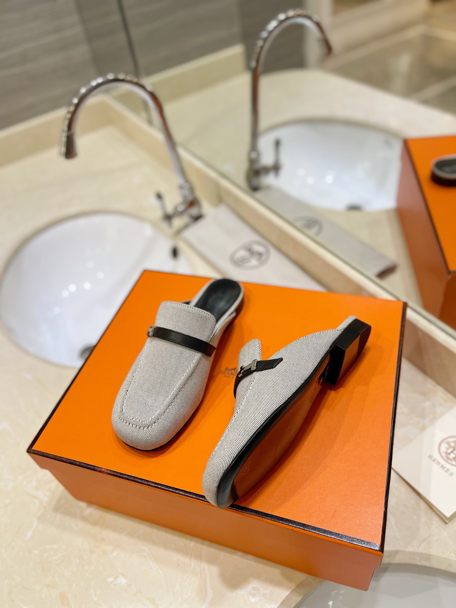 HERMES   0589