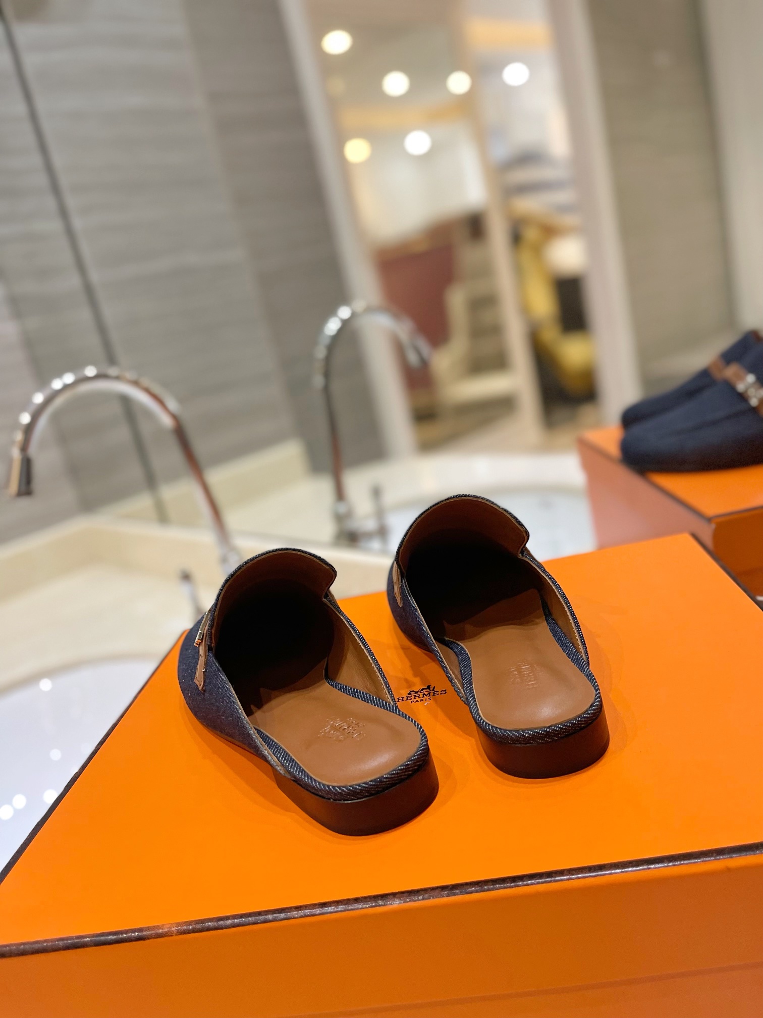 HERMES   0599