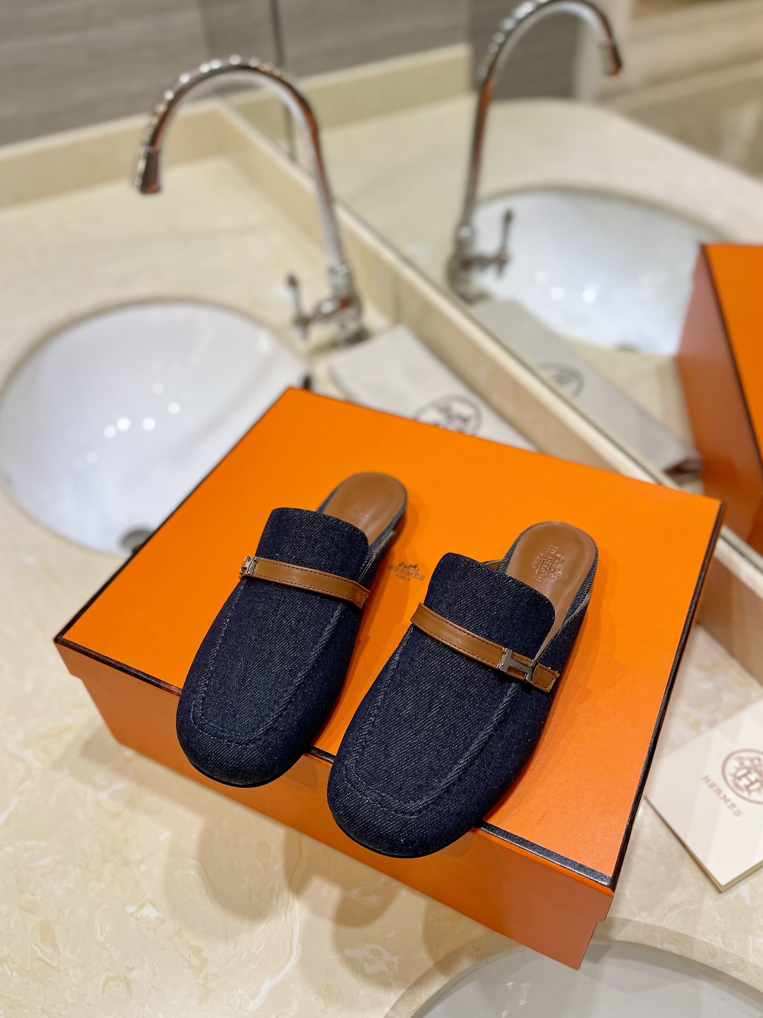 HERMES   0599