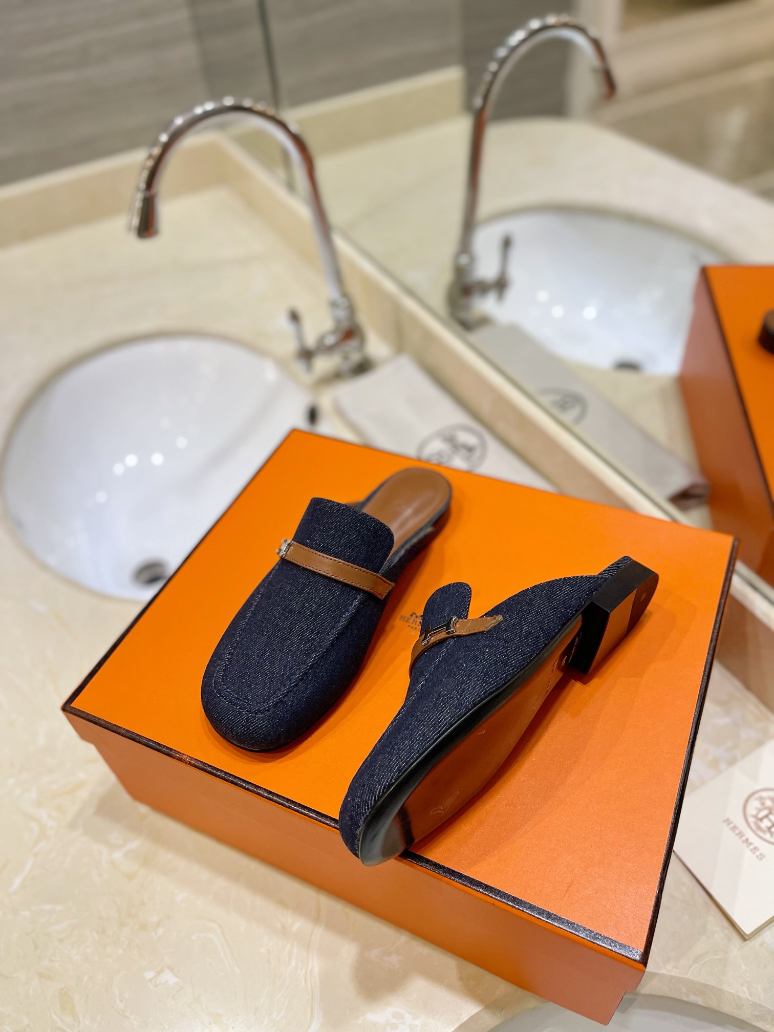 HERMES   0599