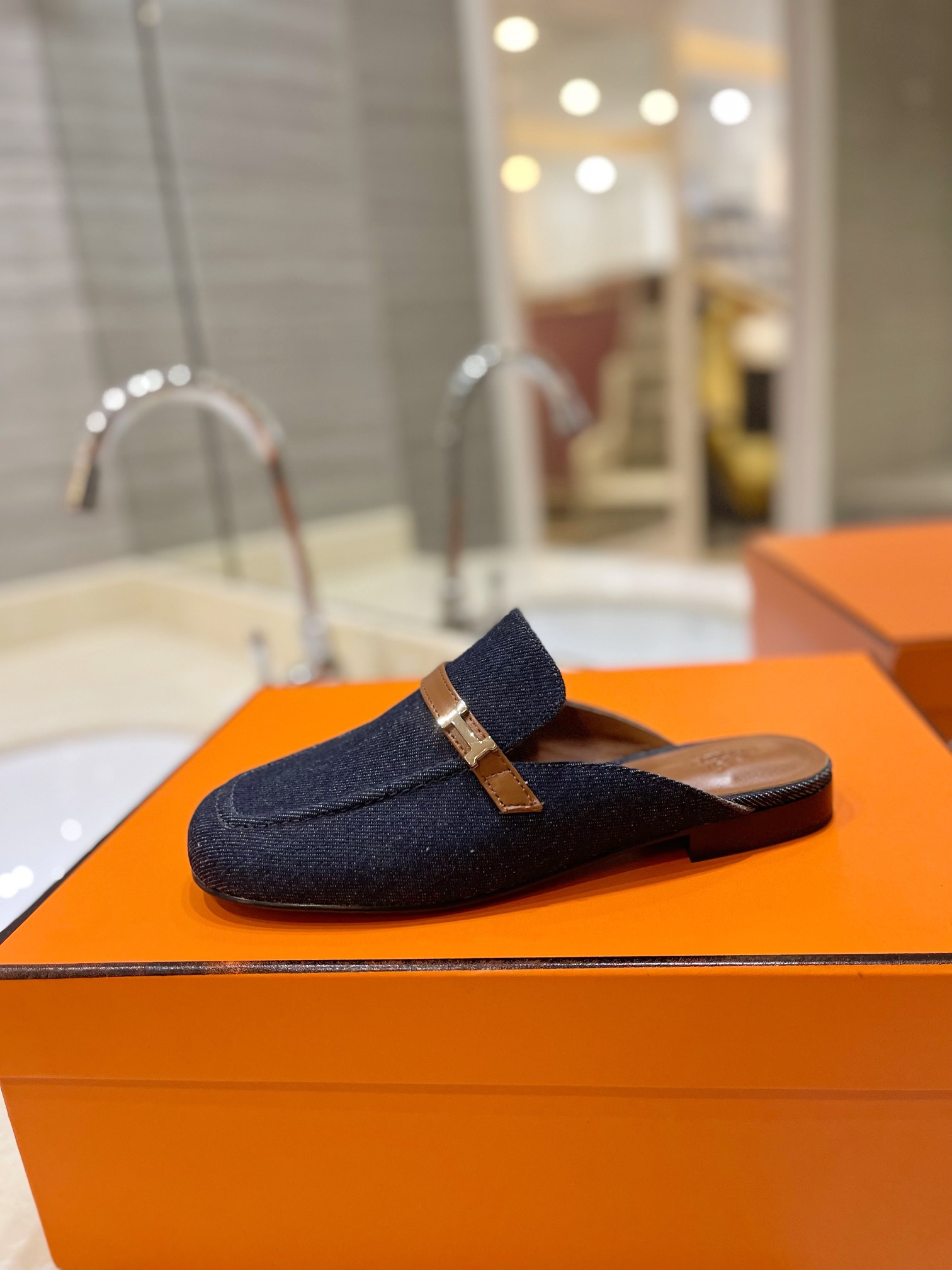 HERMES   0599