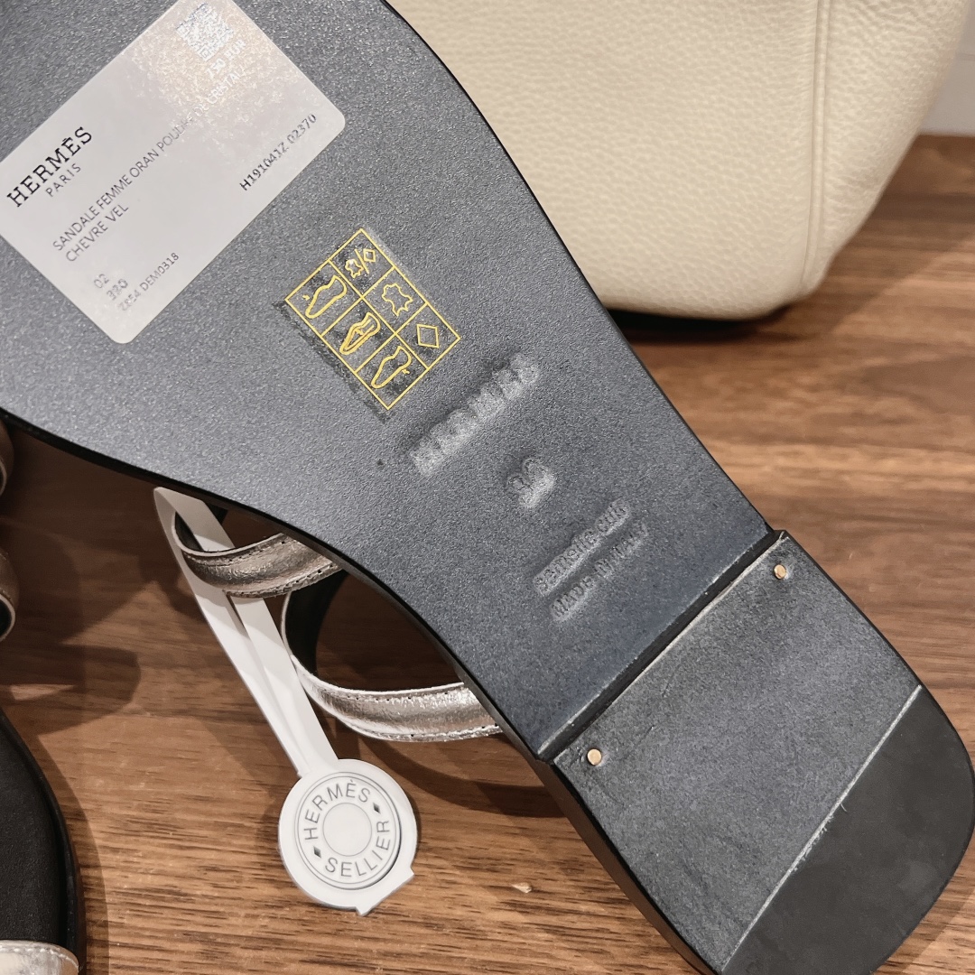 HERMES   0669