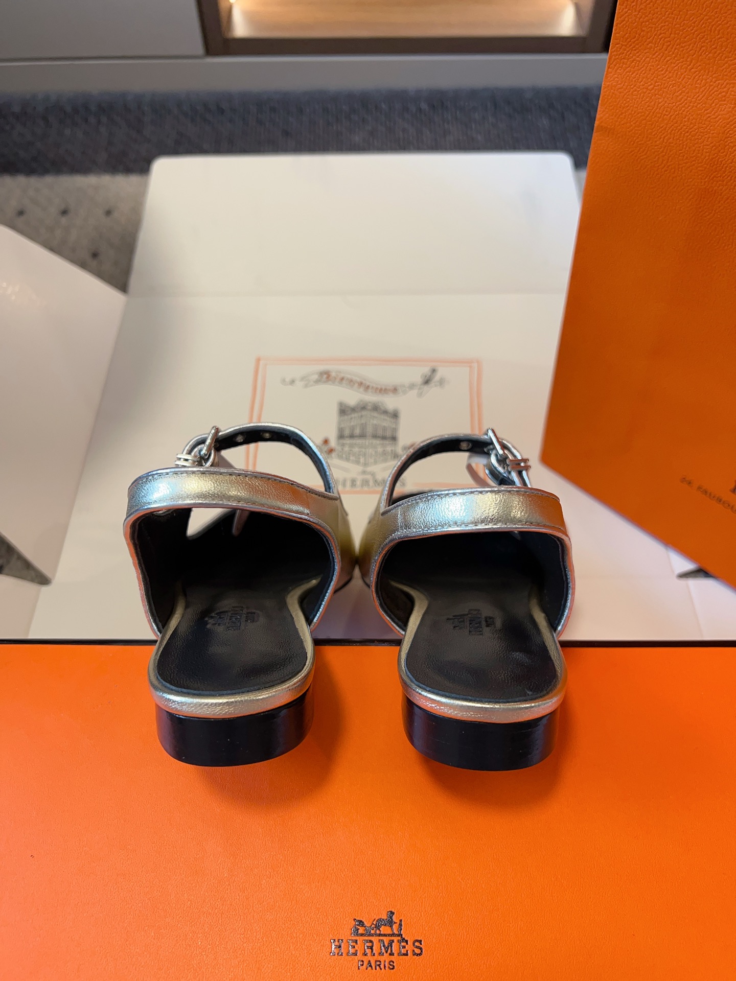 HERMES   0679