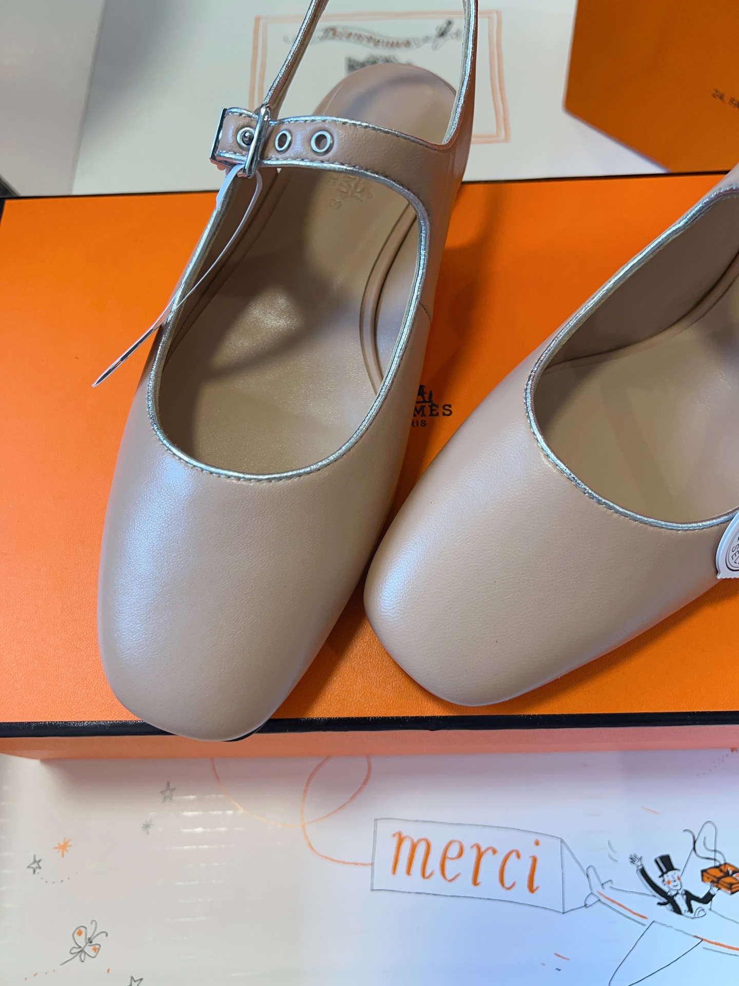 HERMES   0689