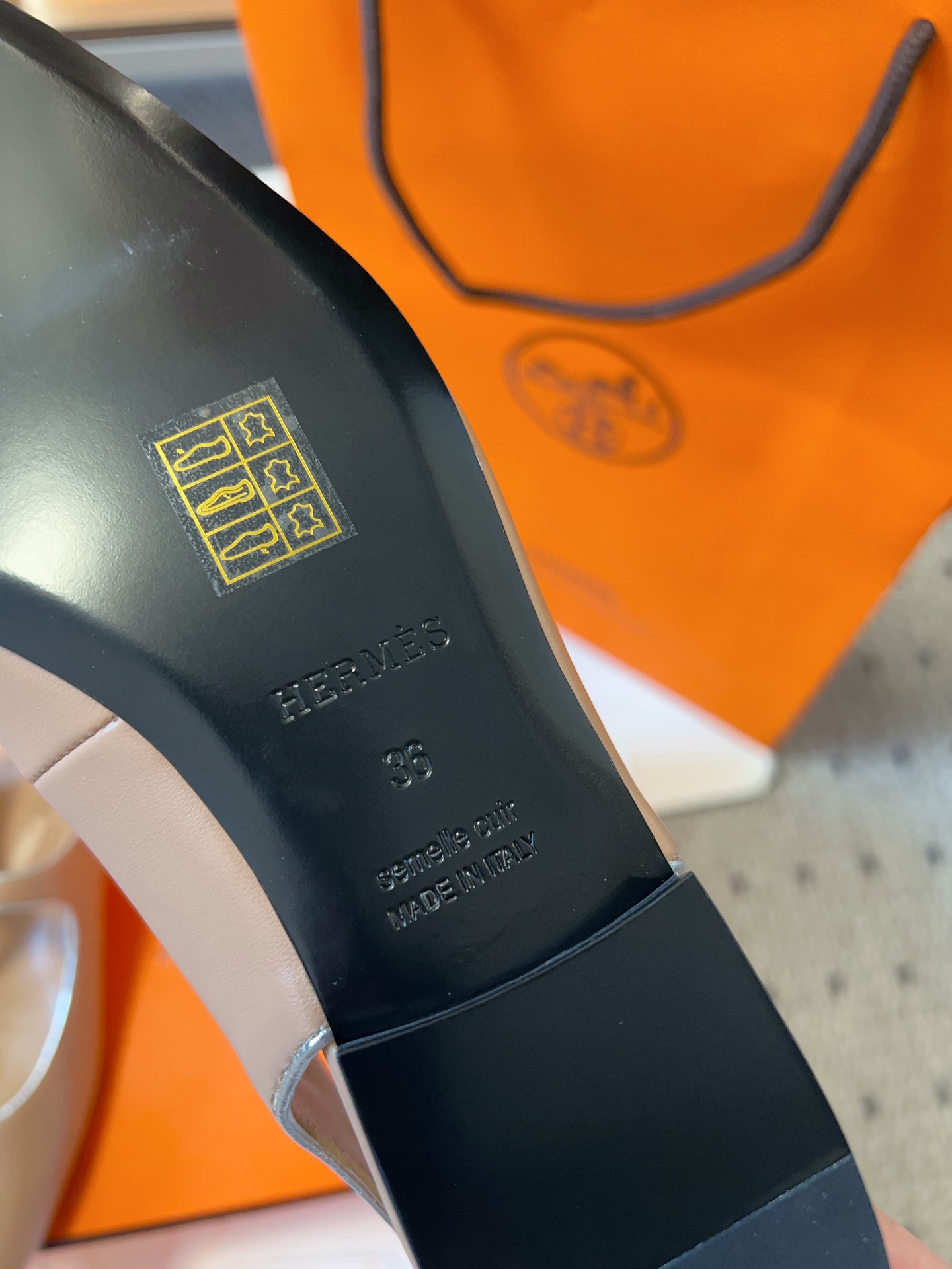 HERMES   0689
