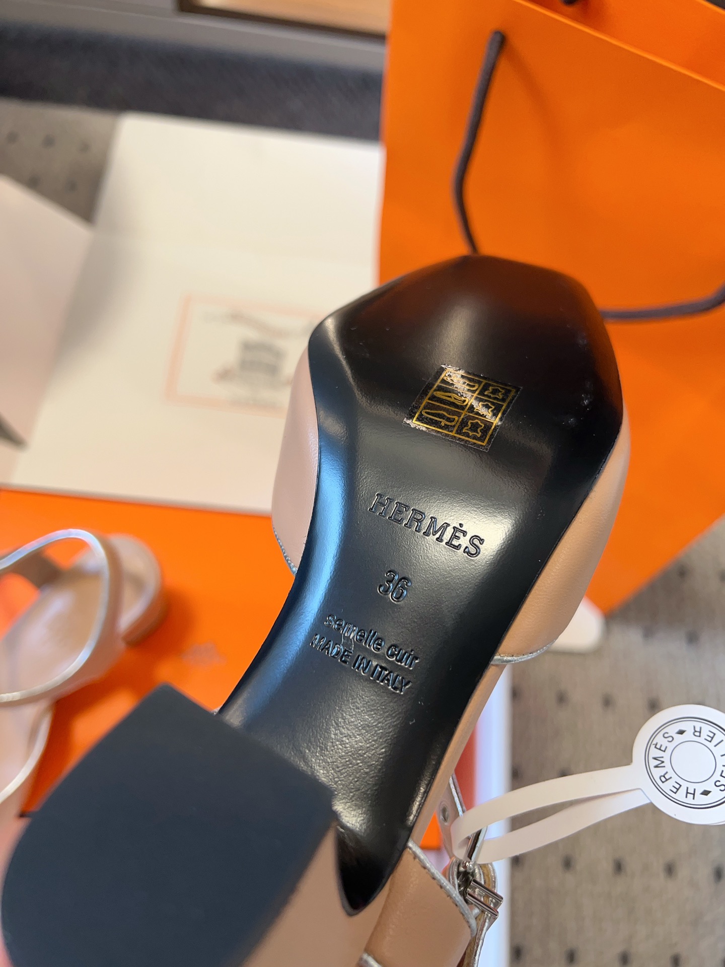 HERMES   0729