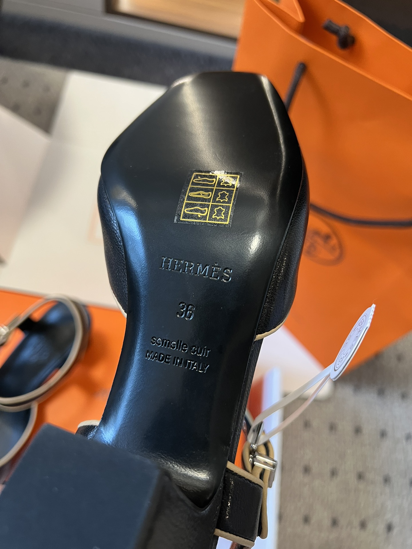 HERMES   0739