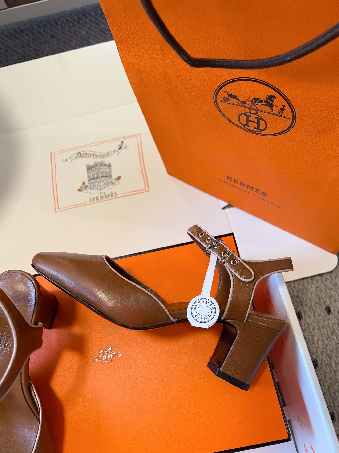 HERMES   0749