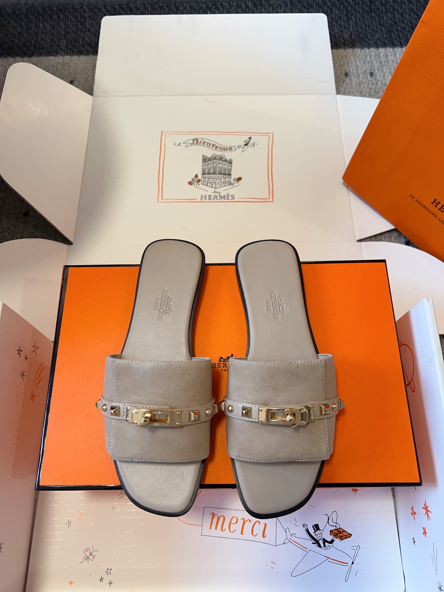 HERMES   0819