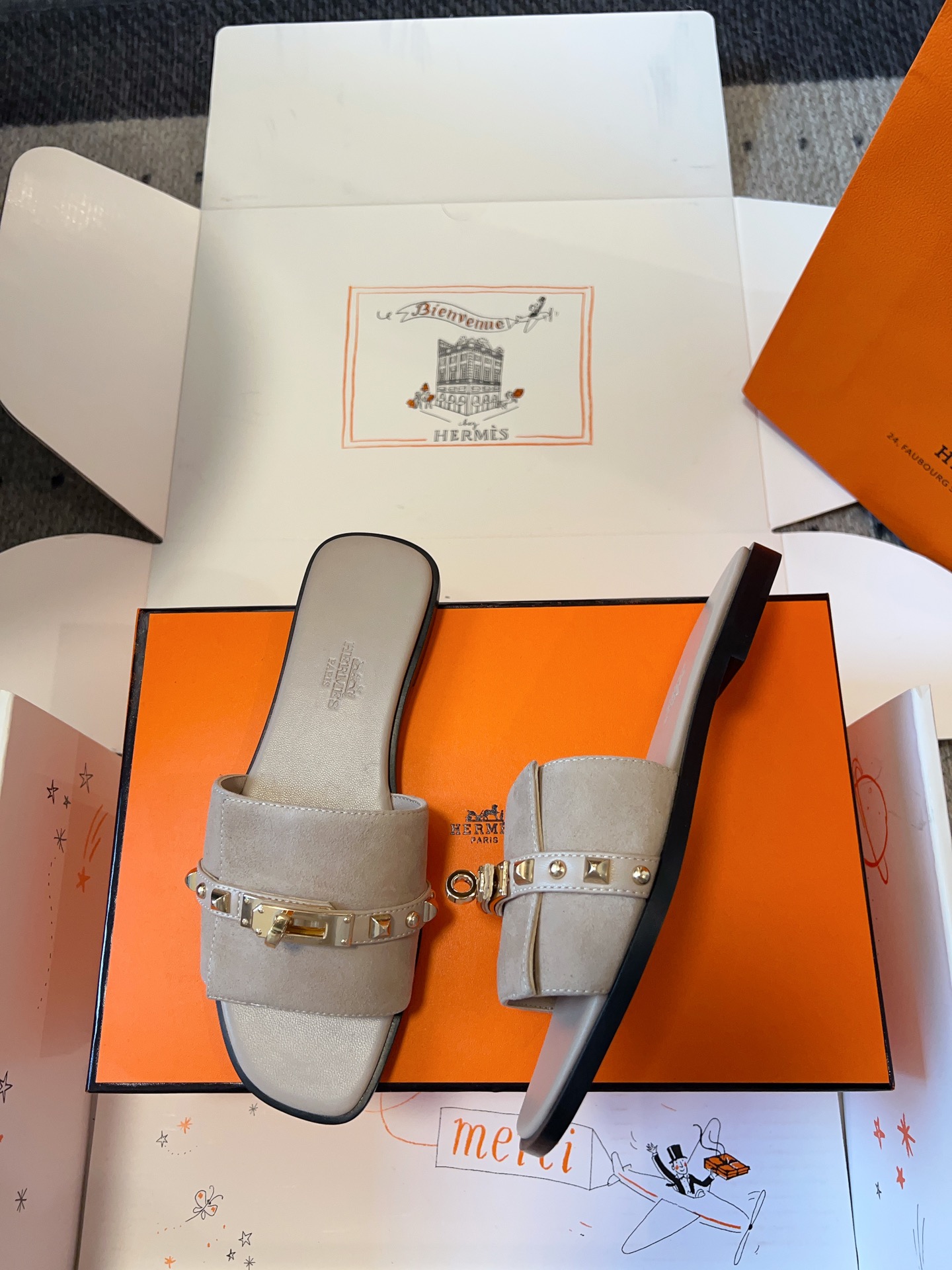 HERMES   0819