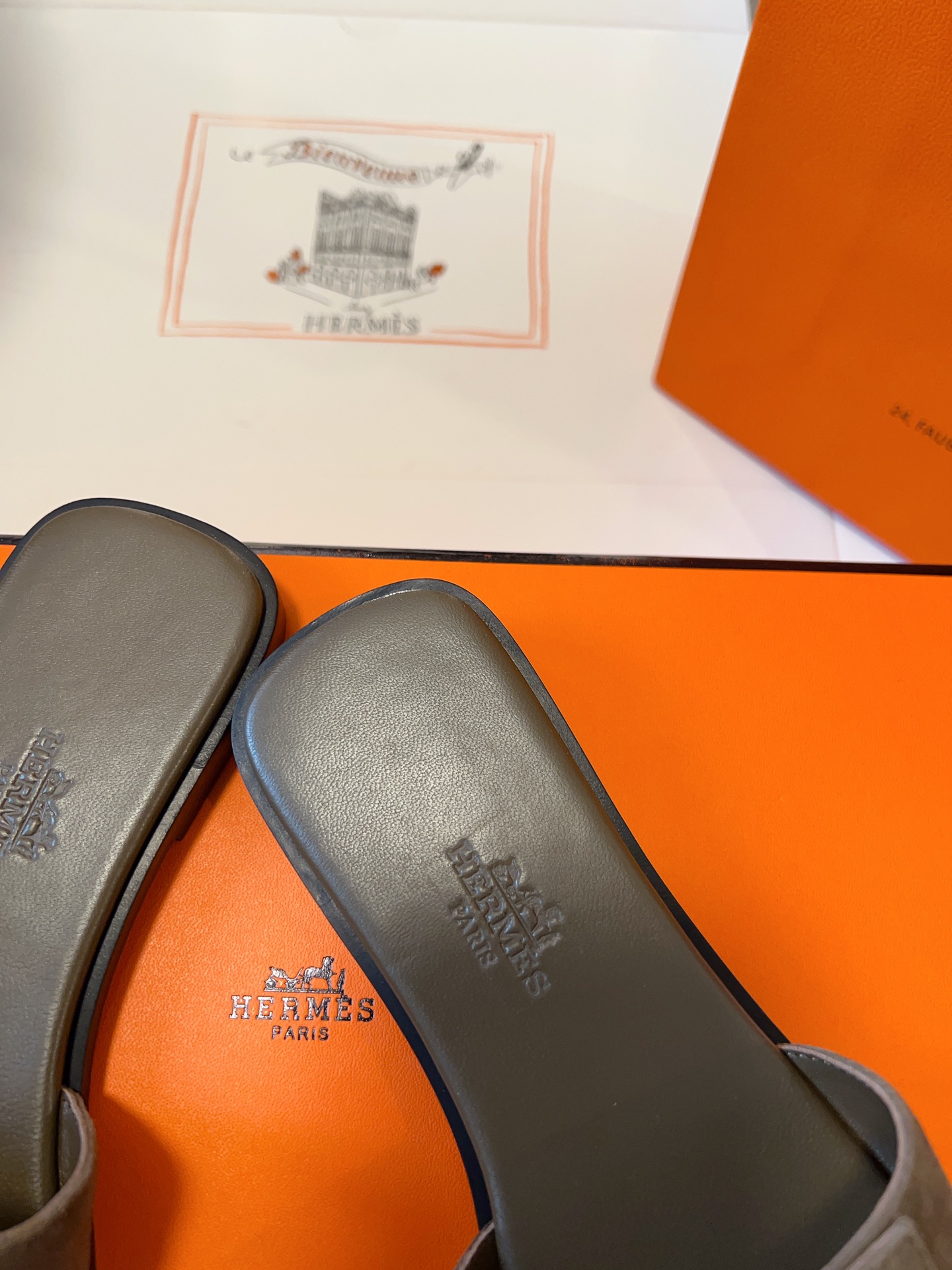 HERMES   0829