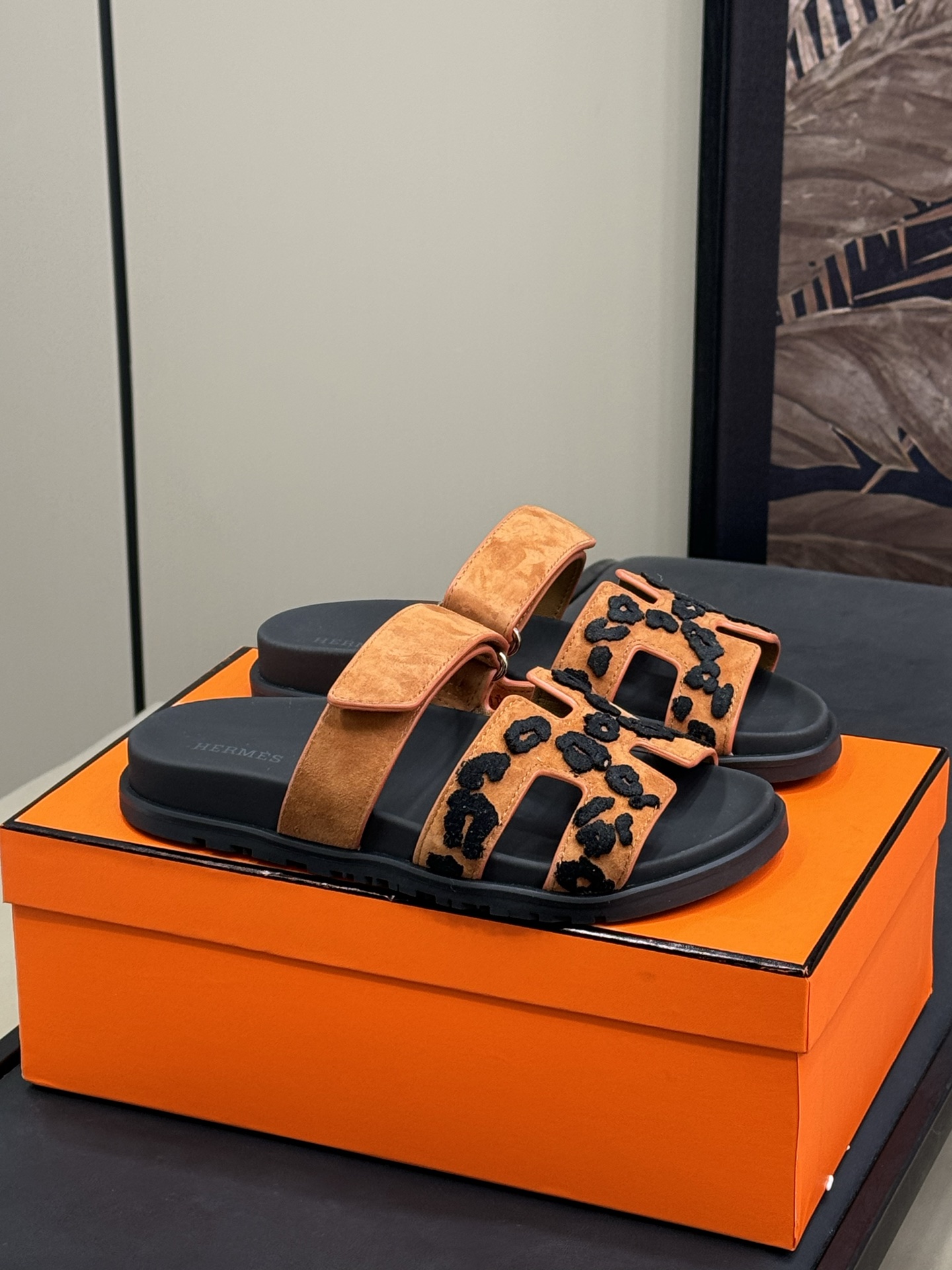 HERMES Chypre Sandals Slides Leopard Animal Print, size 39