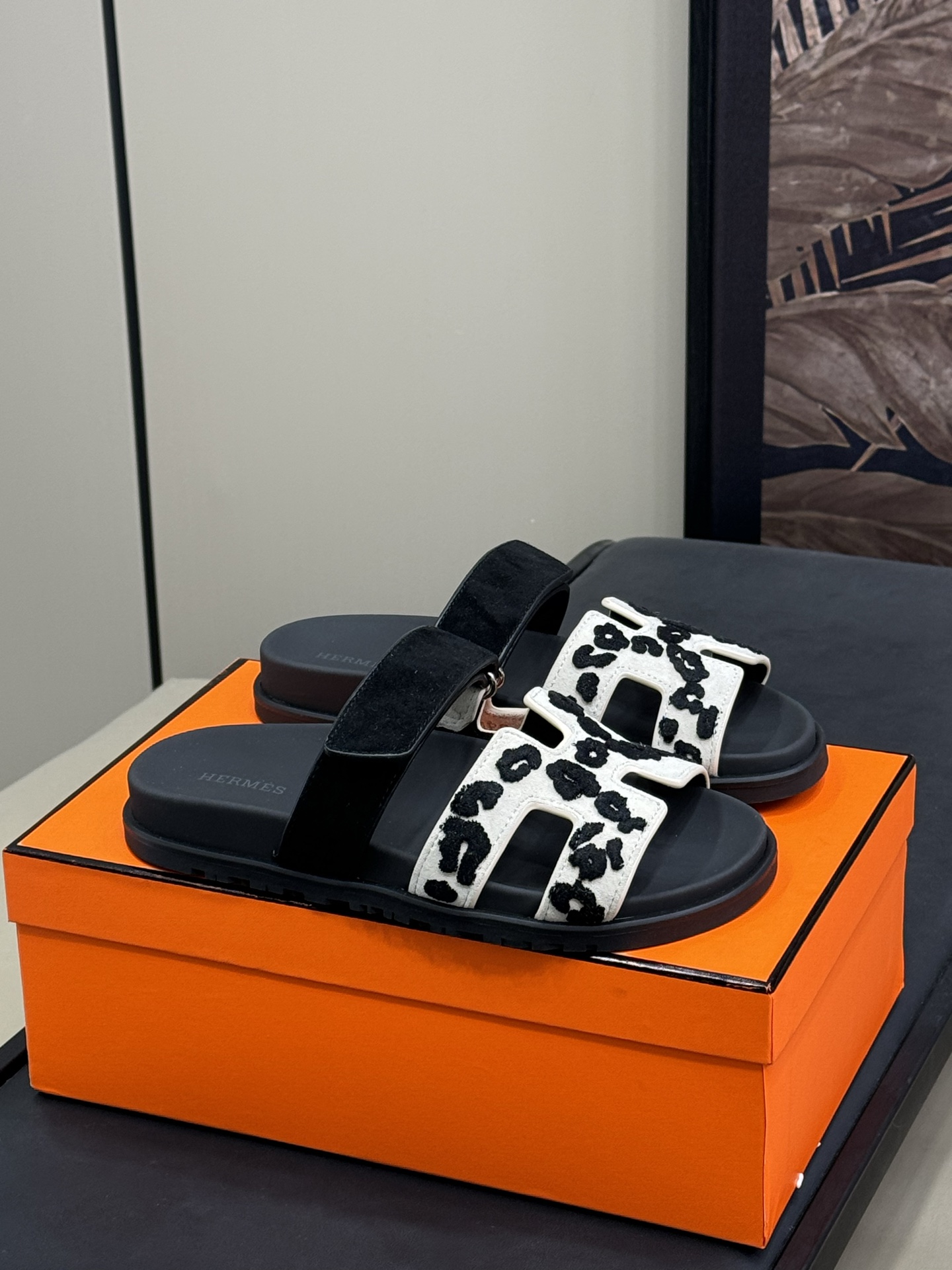 Hermès Chypre Techno Sandal Beige Esquisse and Black Tufted Suede Palladium Hardware 38.5 EU