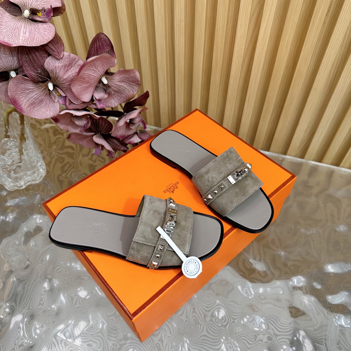Hermès Giulia Sandal Beige Suede Women’s