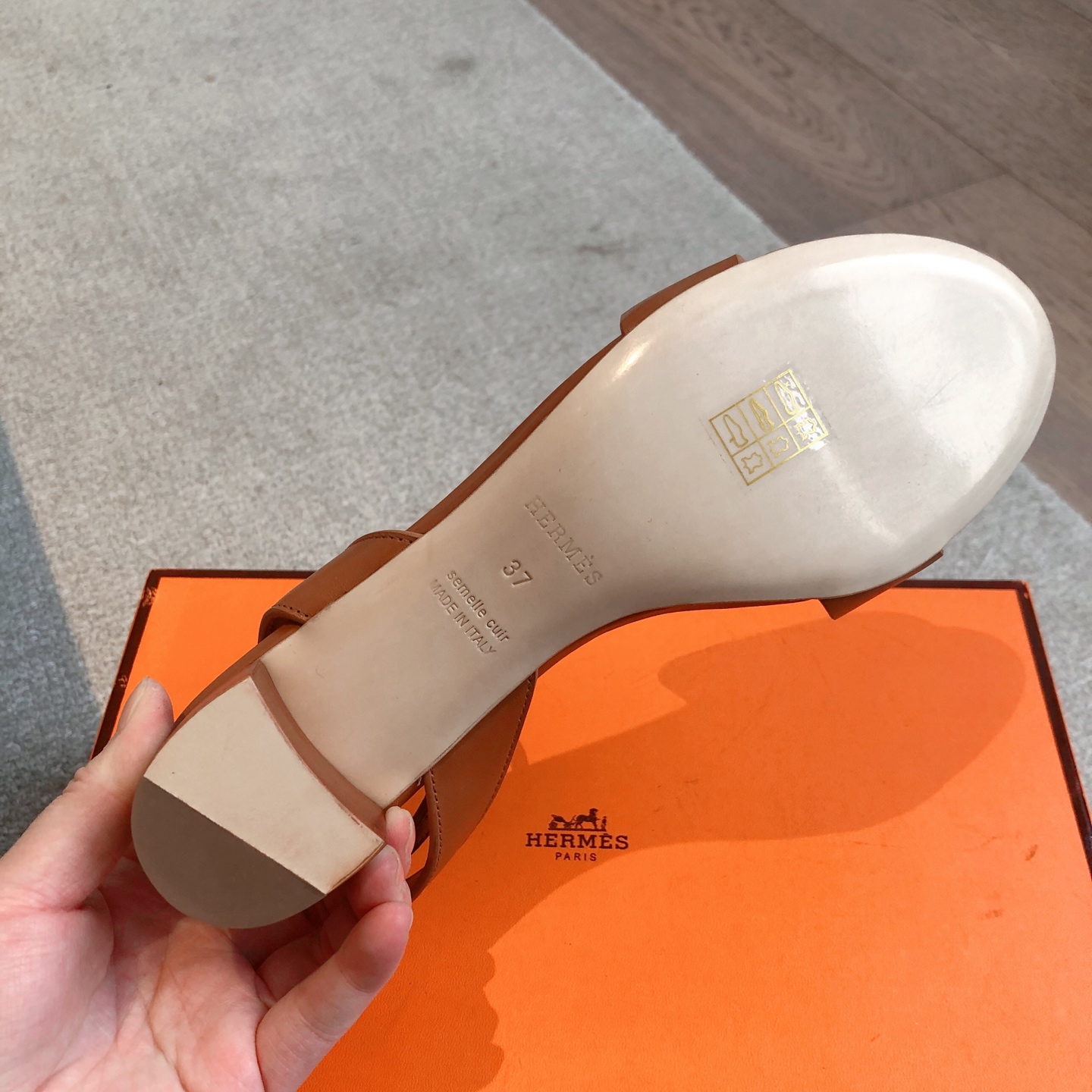 Hermès Juliette Sandal – Brown Leather