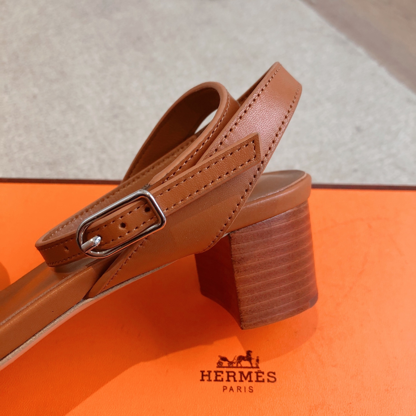 Hermès Juliette Sandal – Brown Leather