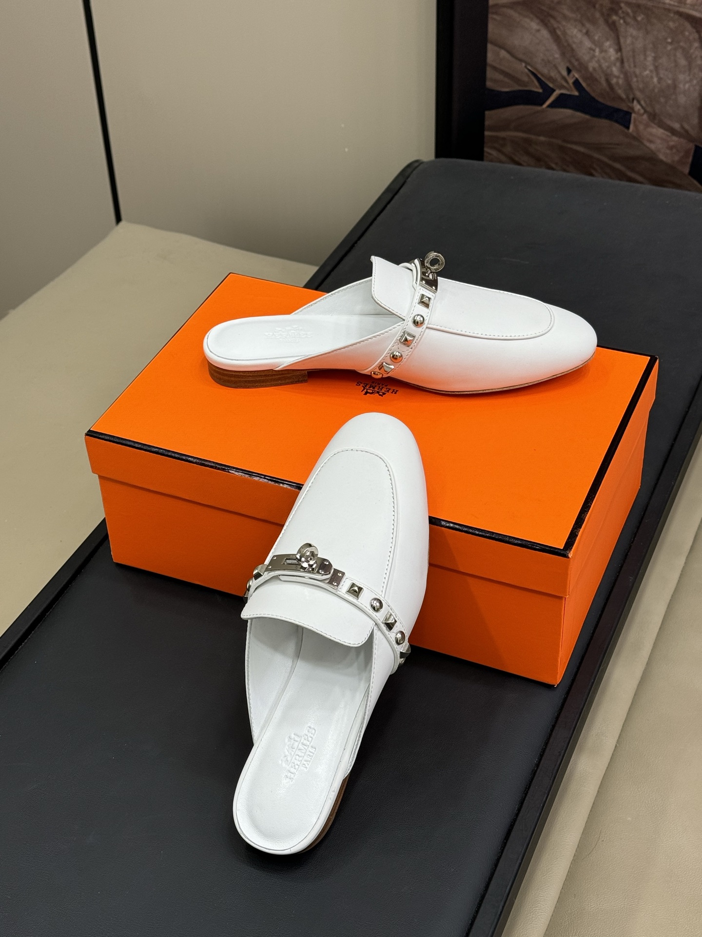 Hermès Oz White Calfskin Leather Mule