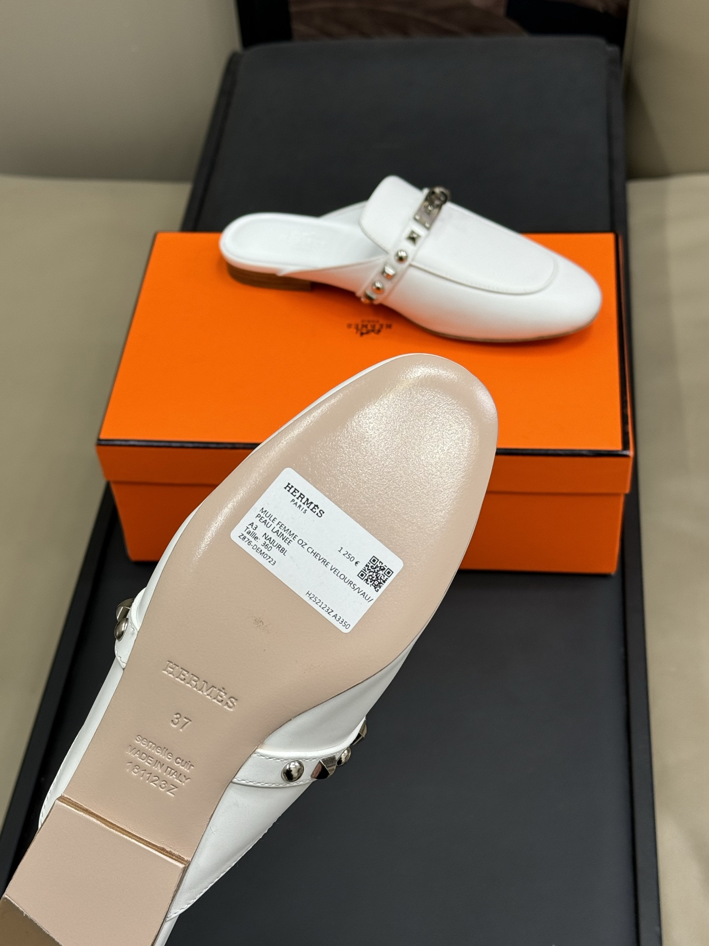 Hermès Oz White Calfskin Leather Mule